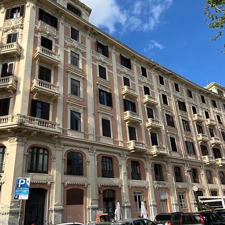 Blue Sea View Apartment Salerno Dış mekan fotoğraf